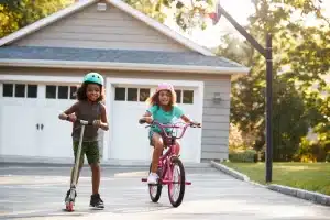 garage door safety tips for kids